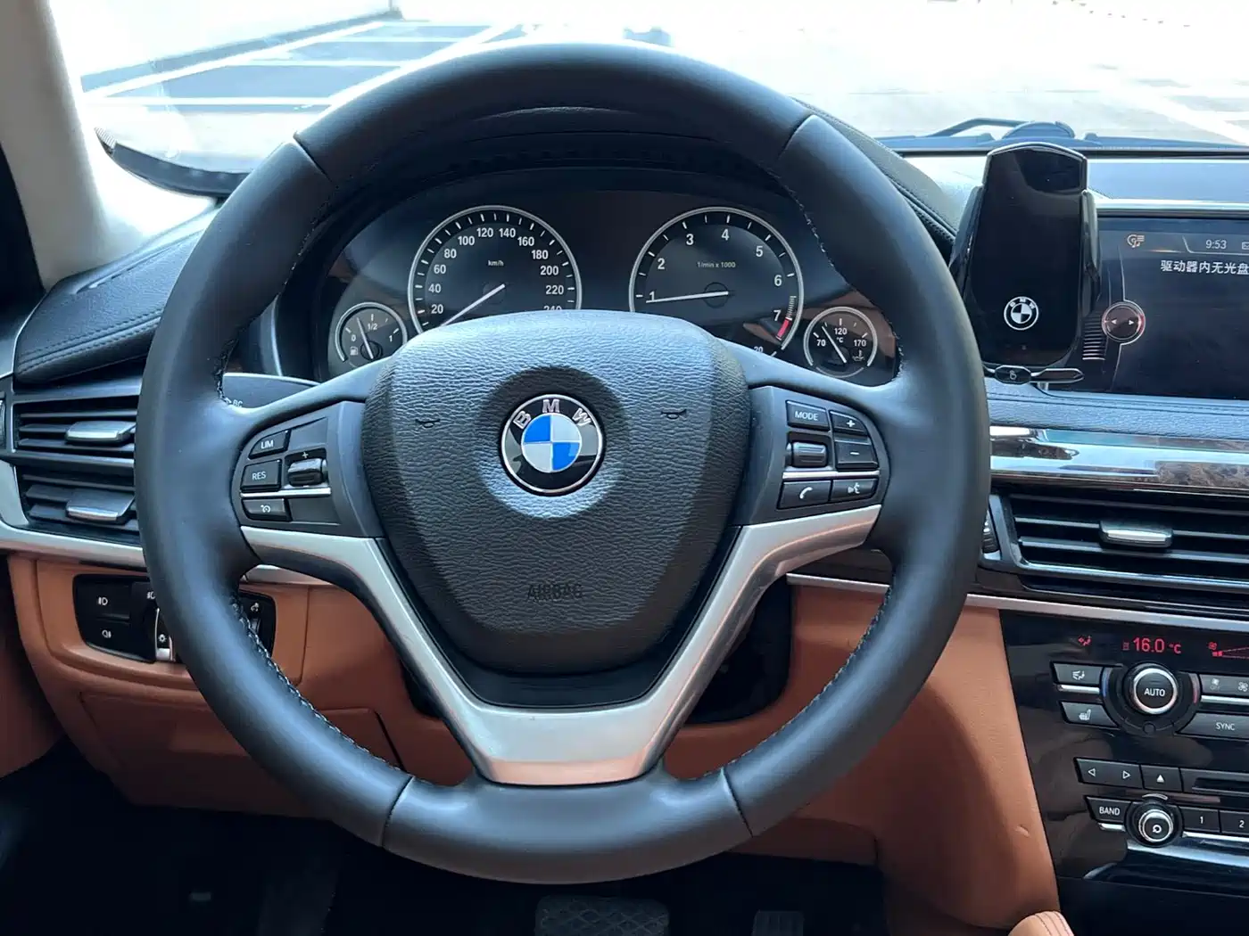 BMW X6 2015 xDrive28i фото 12