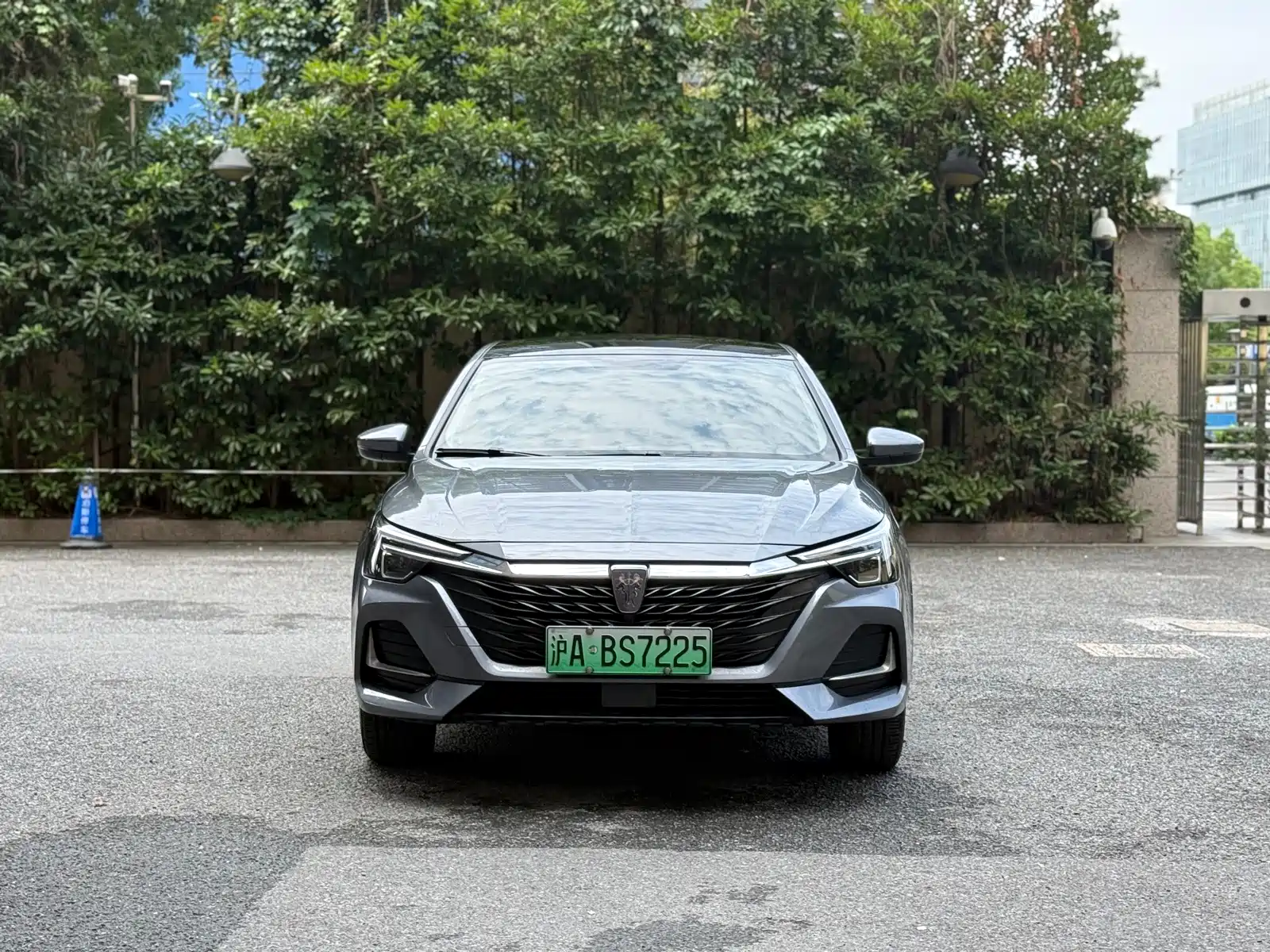 Фото 2 - Roewe i6 MAX EV