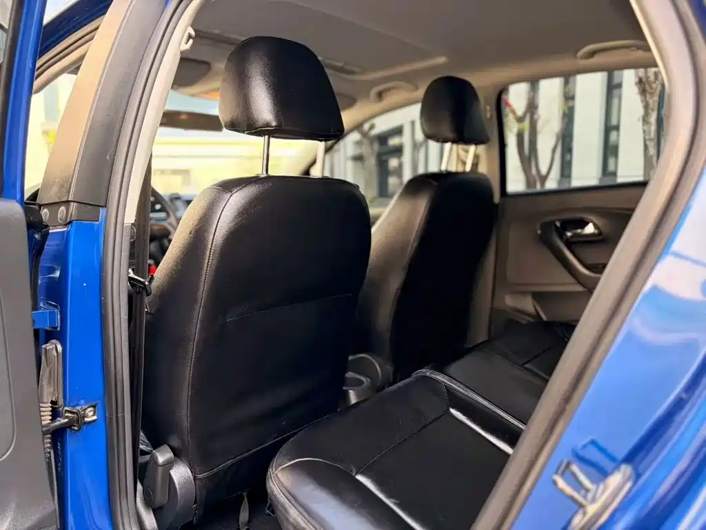 Volkswagen Polo 2012 2011 1.6L Automatic Style Edition