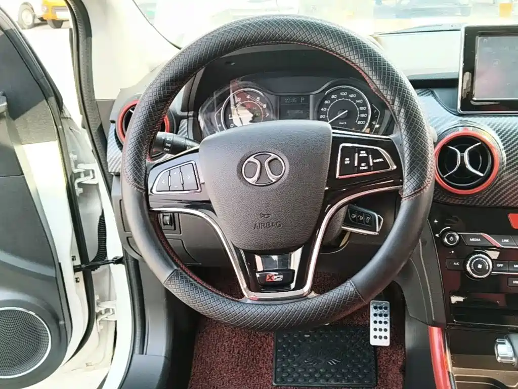 BAIC Senova X25 2016 2015 1.5L Automatic Elite