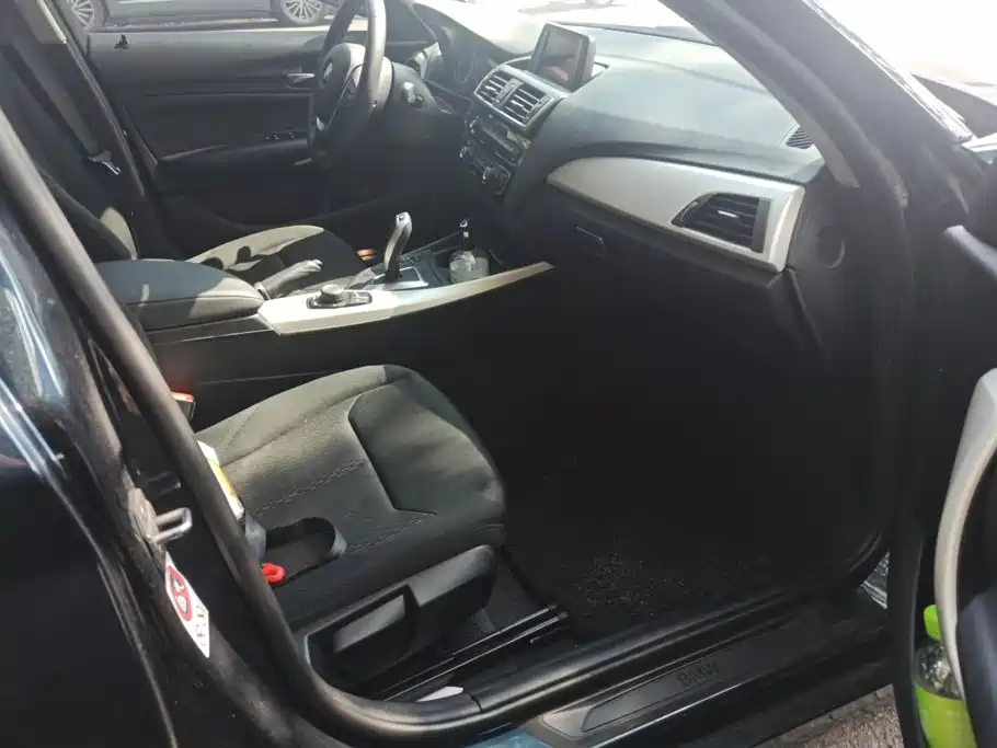 BMW 1 Series (Import) 2017 2016 118i Leading