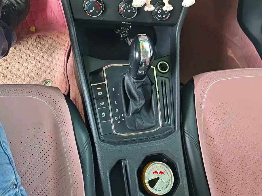 Volkswagen Lavida 2019 1.5L Automatic Comfort Edition China VI фото 16
