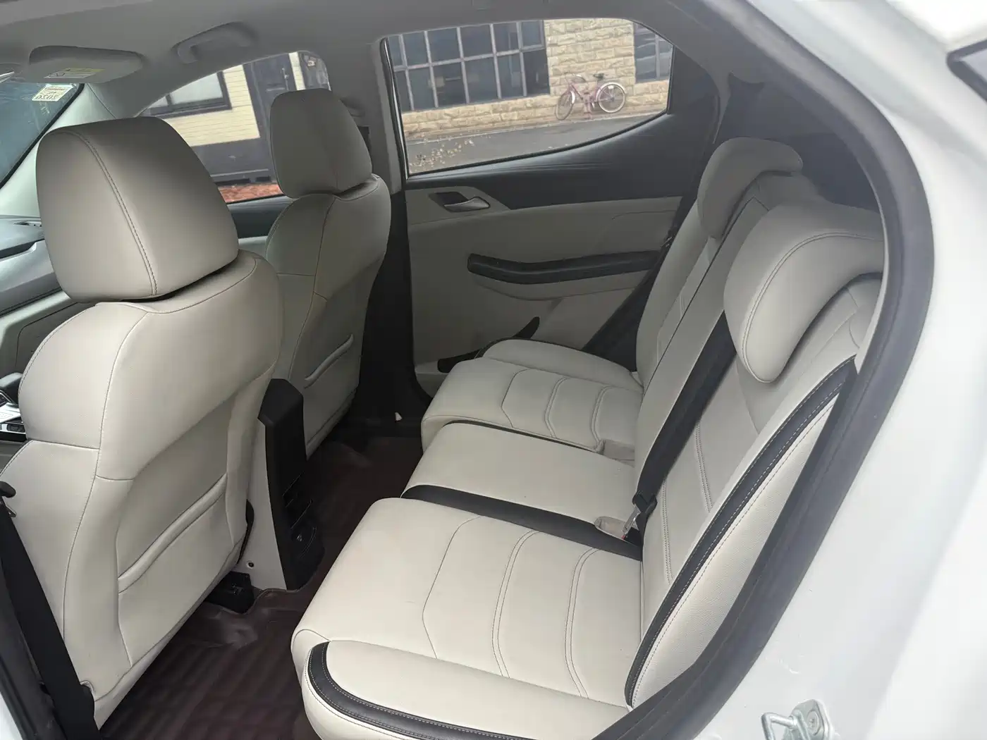 BYD Yuan Pro 2022 2021 401KM Luxury Model