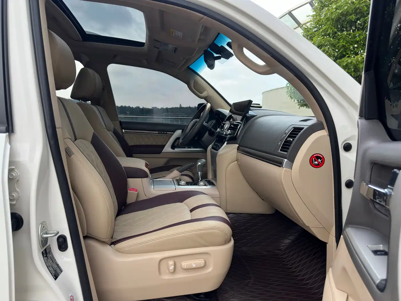 Toyota Land Cruiser 2012 4.6L Automatic VX-R фото 11