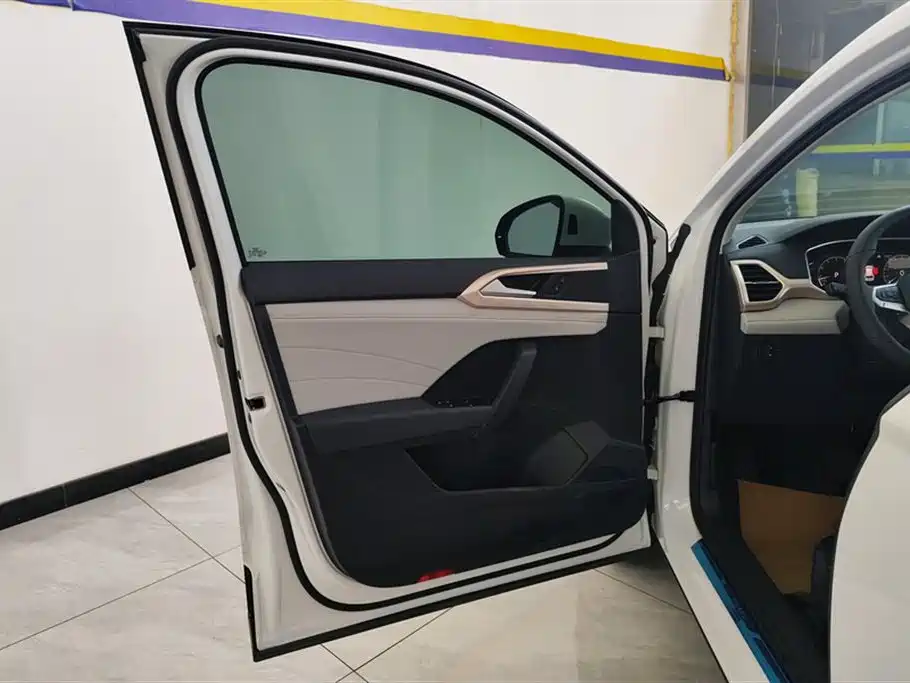 Volkswagen Tharu 2024 300TSI 2WD Full Moon Edition фото 7