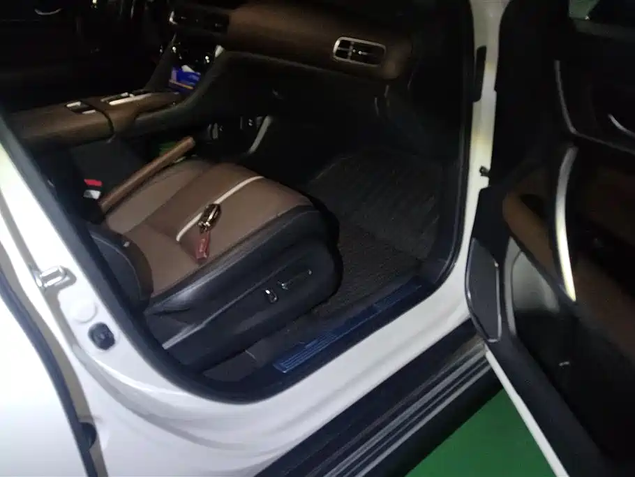 HONDA UR-V
