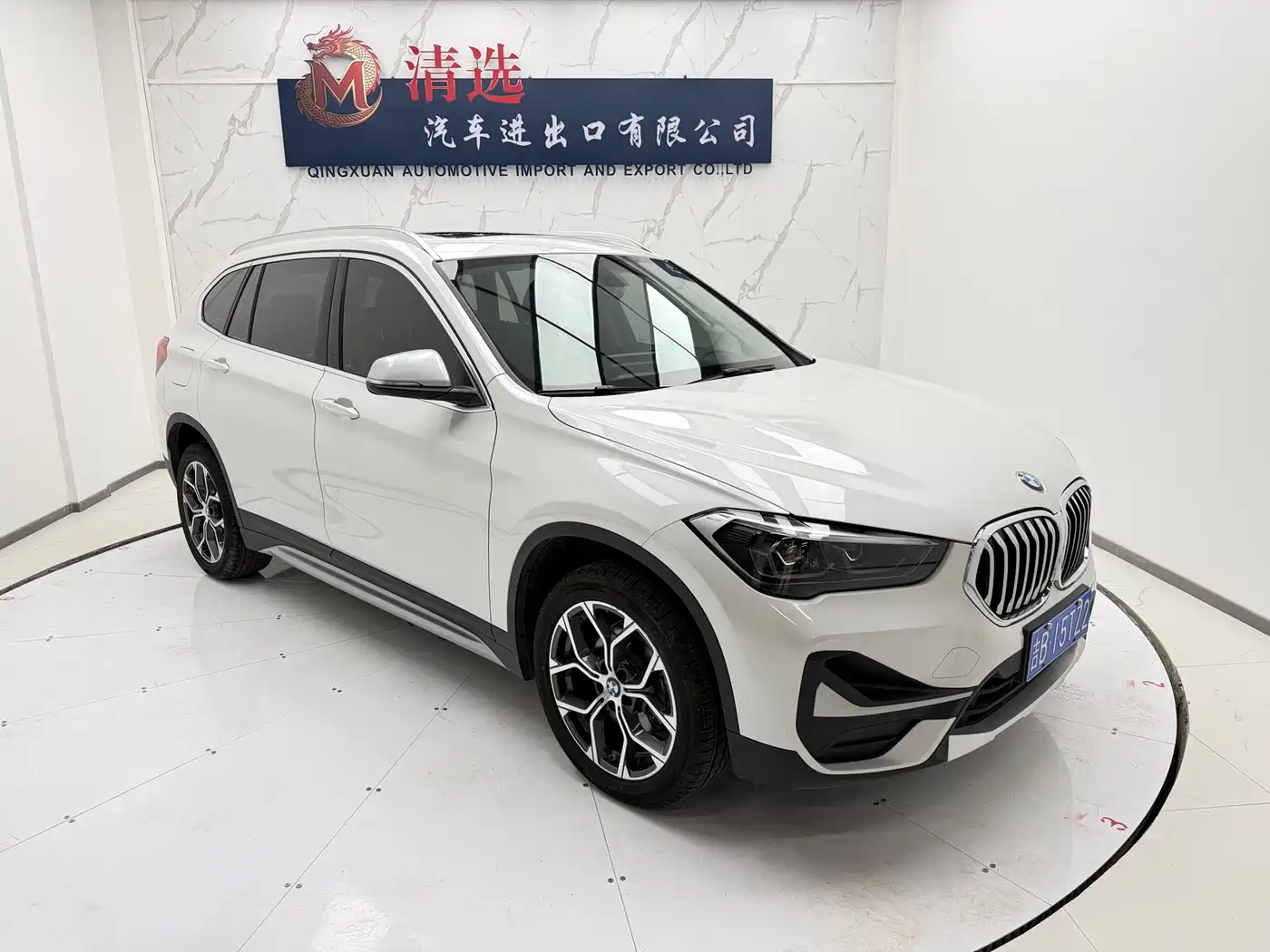 BMW X1 2022 sDrive20Li Fashion фото 3