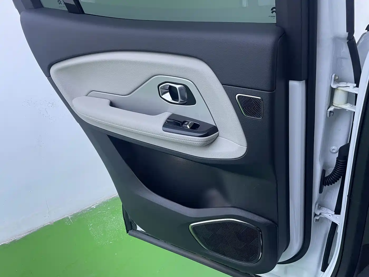NIO ES8 2019 2018 355KM Standard 6-Seater