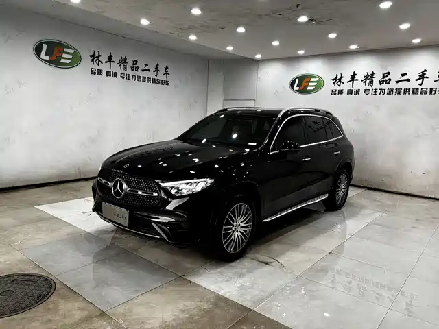 MERCEDES-BENZ GLC