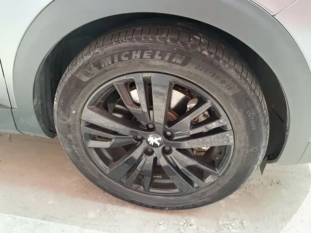 Photo 8 - Peugeot 4008