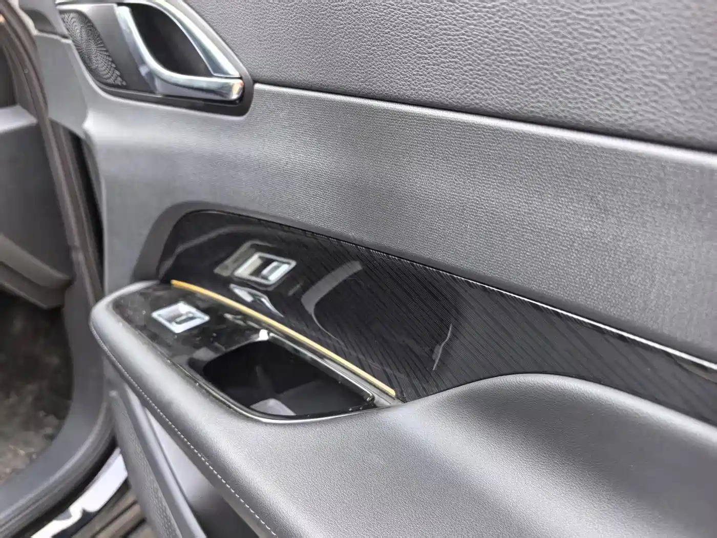 Hongqi HONGQI HS3 PHEV