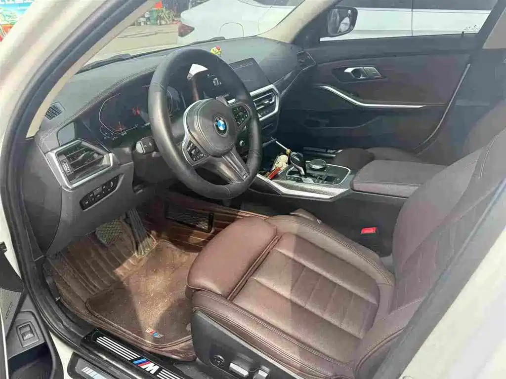 BMW 3 Series 2021 Facelift 325i M Sport Shadow Edition фото 3