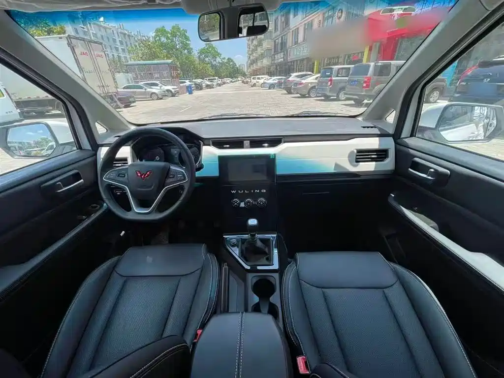 Wuling Motors Wuling Journey 2026 2021 1.5T Manual Luxury Edition