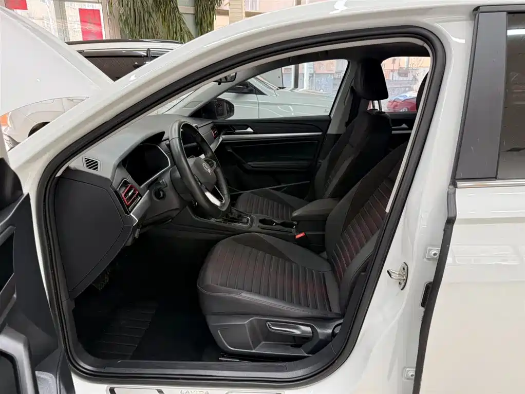 Volkswagen Lavida 2023 280TSI DSG Starlight Comfort Edition фото 16
