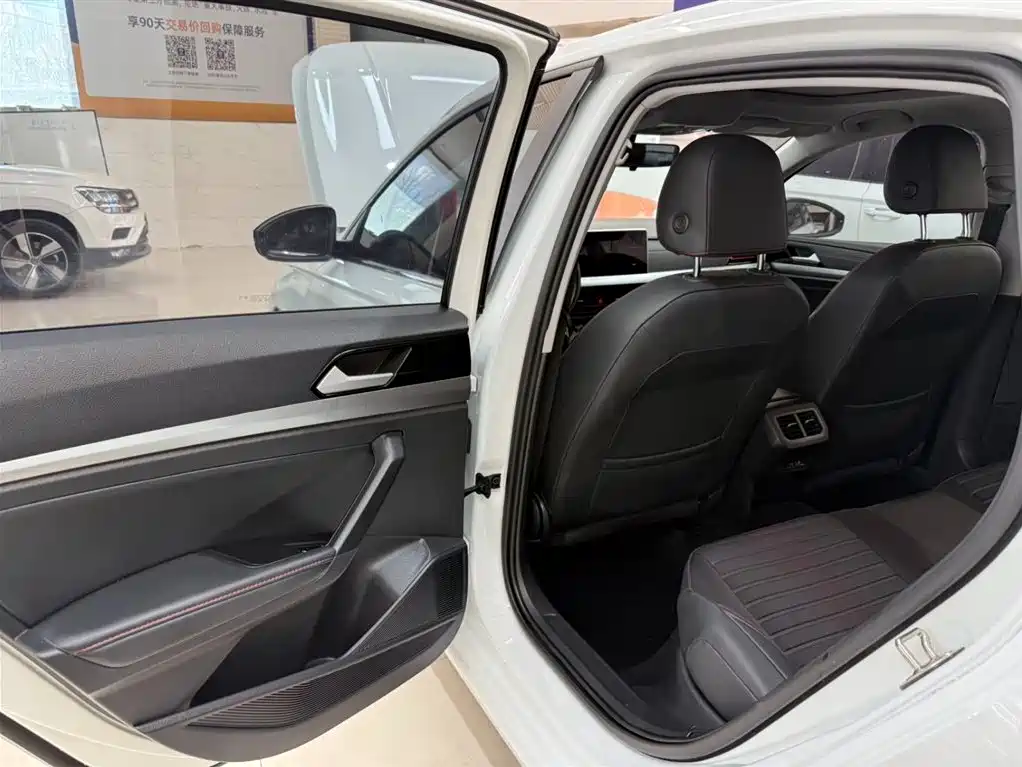 Volkswagen Lavida 2023 280TSI DSG Starlight Comfort Edition фото 17