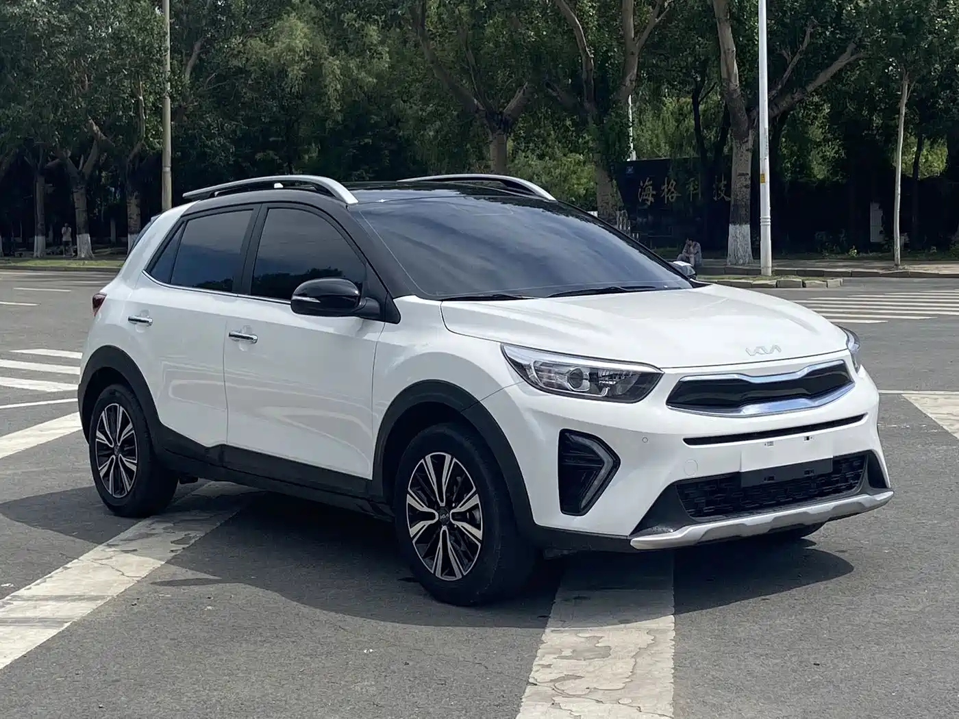 صورة 2 - Kia KX1