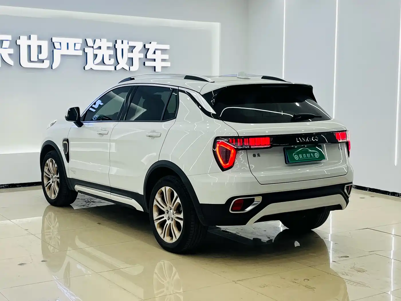 Lynk & Co 01 2017 2.0T 2WD Pro Version фото 9