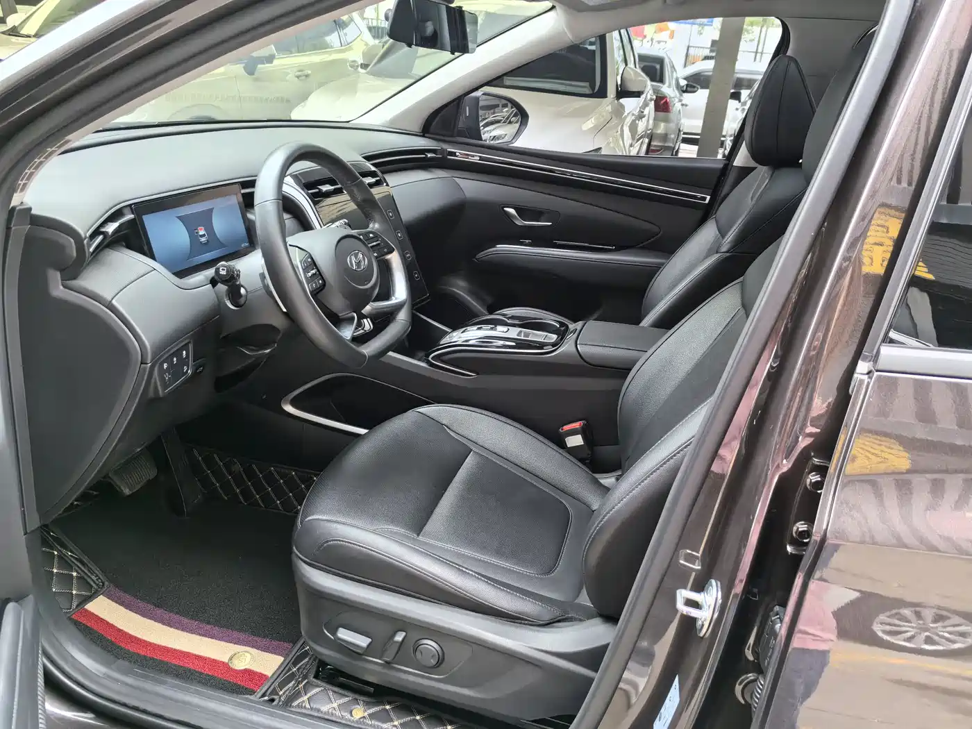 Hyundai Tucson 2021 Tucson L 1.5T DCT LUX Premium фото 7
