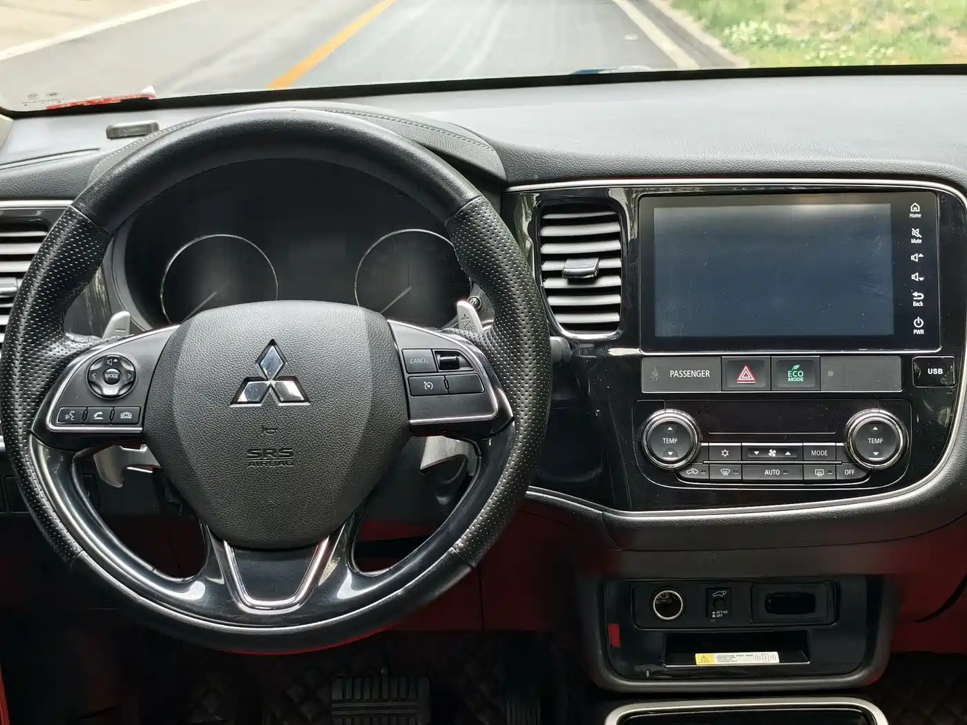 Mitsubishi Outlander 2019 2.4L 4WD Deluxe Edition 5-Seater China VI фото 12