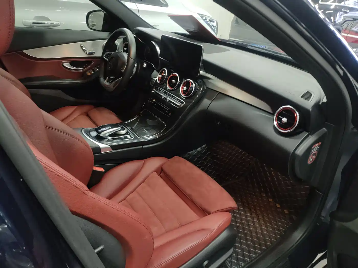 Mercedes-Benz C-Class 2017 Facelift C 200 Sport Edition фото 5