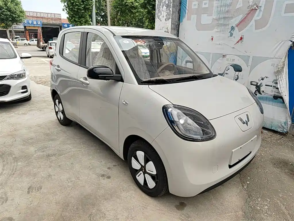 Wuling Motors Hongguang MINIEV 2026 2025 4-Door Advanced