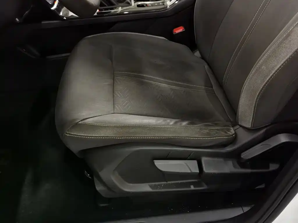 Wuling Motors Wuling Victory 2021 2020 1.5T CVT Elite Edition