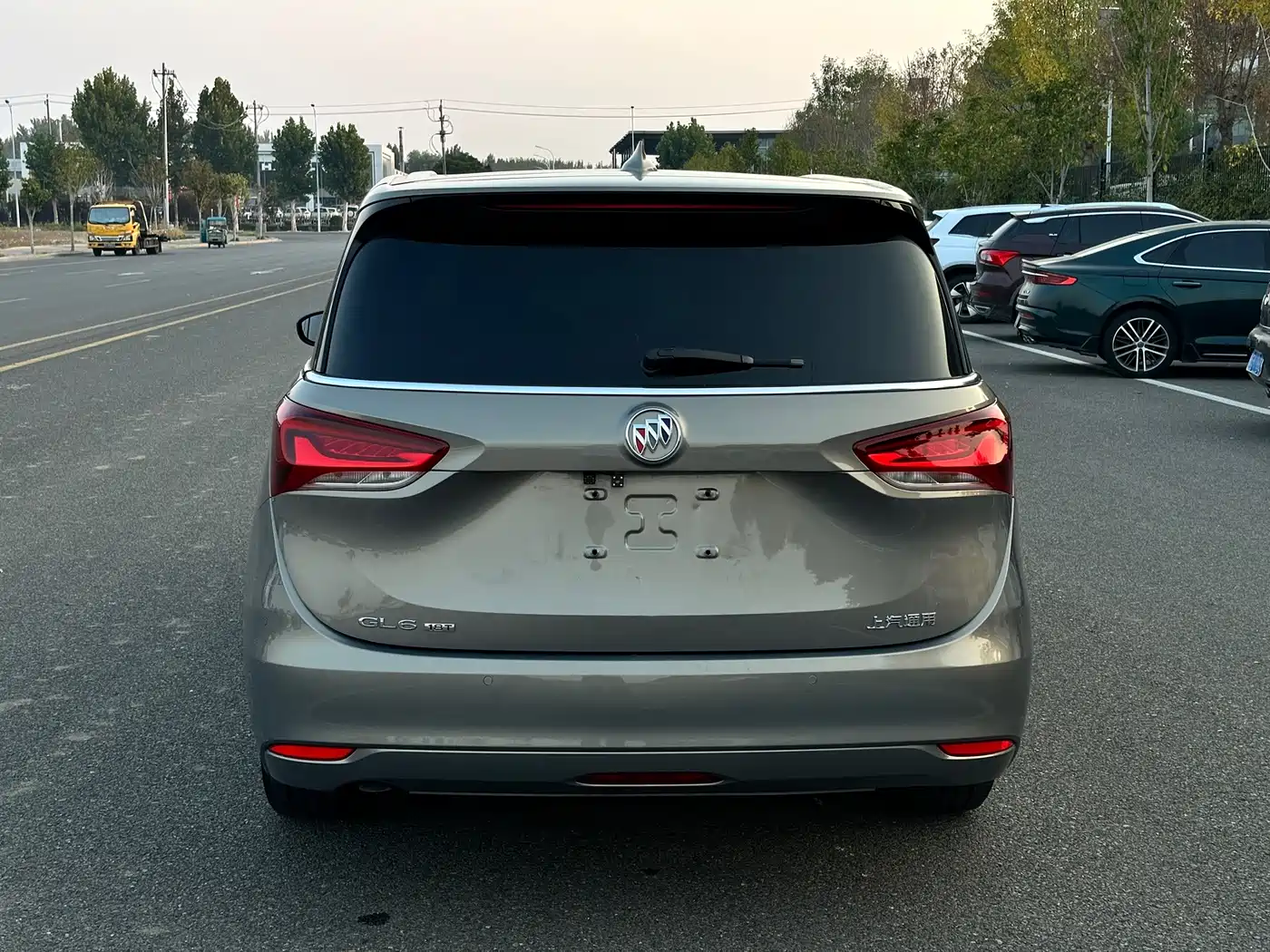Buick GL6 2018 2018 18T 6-Seater Elite