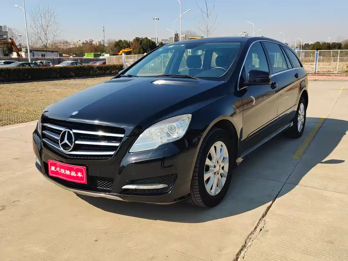 Mercedes-Benz R-Class 2017 R 320 4MATIC Luxury Collector's Edition
