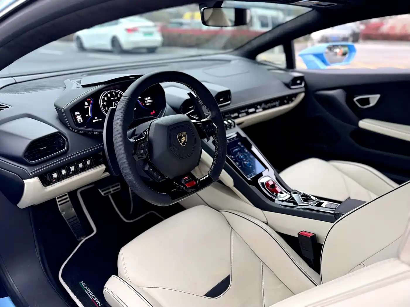 LAMBORGHINI HURACÁN