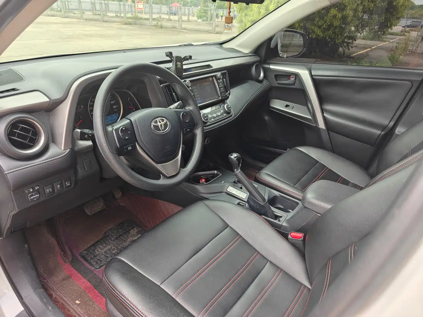 Toyota RAV4 Rongfang 2016 2.0L CVT 2WD Comfort (China V) фото 30