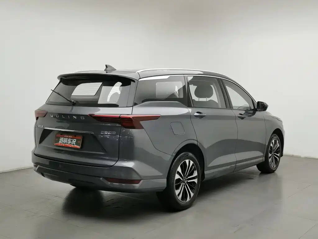Фото 2 - Wuling Motors Wuling Victory