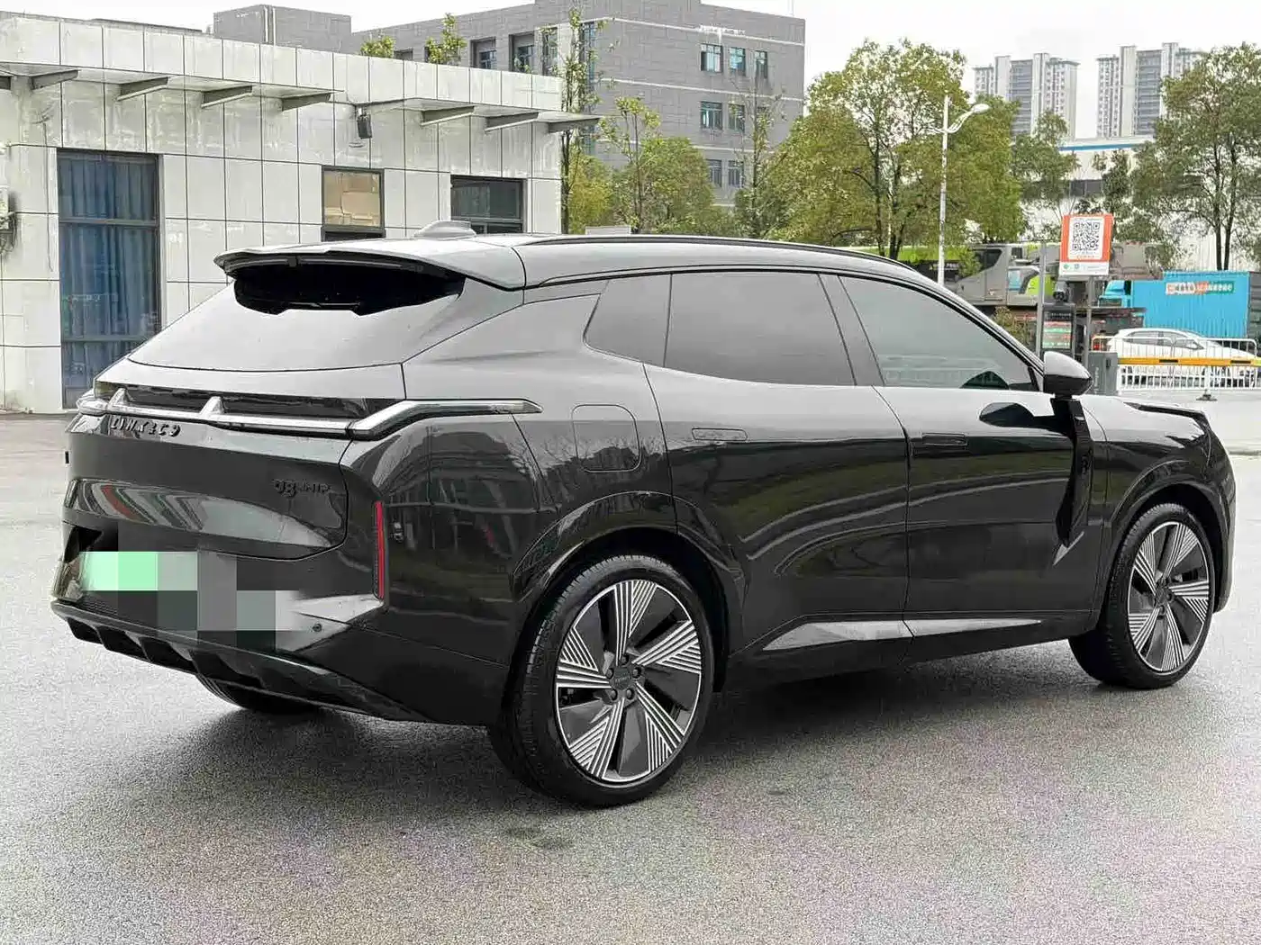 Lynk & Co 08 EM-P 2023 120km Long Range Pro фото 4
