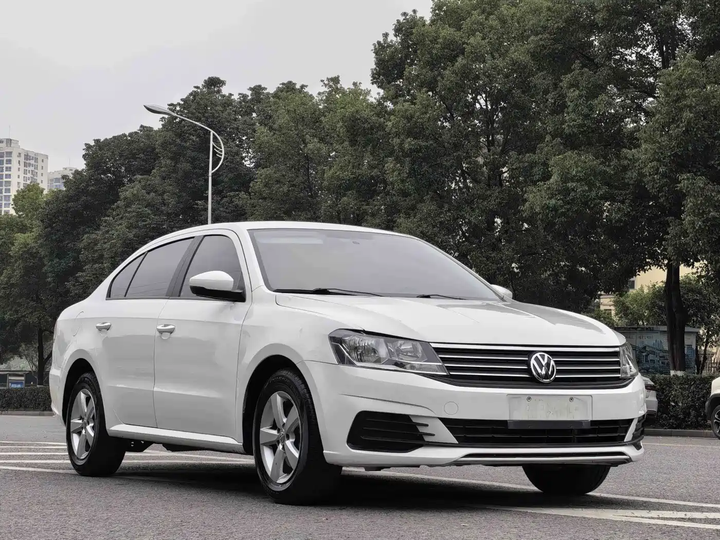 Volkswagen Lavida 2019 Lavida Start 1.5L Auto Trend (China VI) фото 3