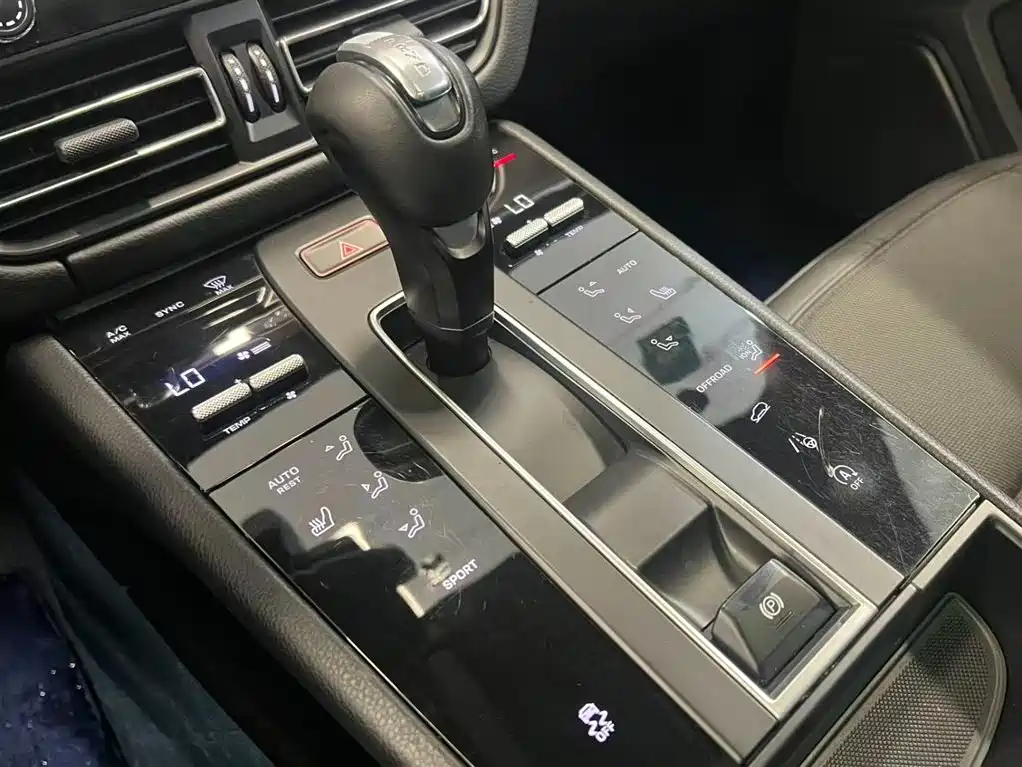 Porsche Macan 2022 Macan 2.0T фото 11
