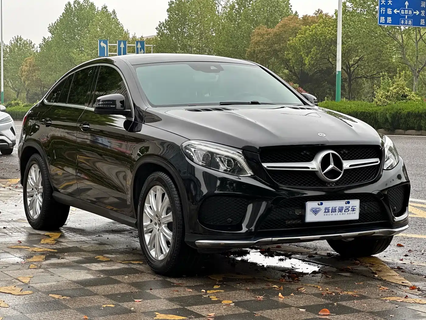Mercedes-Benz GLE Coupe 2018 GLE 320 4MATIC Coupe SUV фото 3
