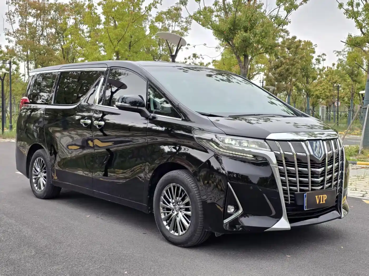 Toyota Alphard 2021 Hybrid 2.5L Premium фото 3