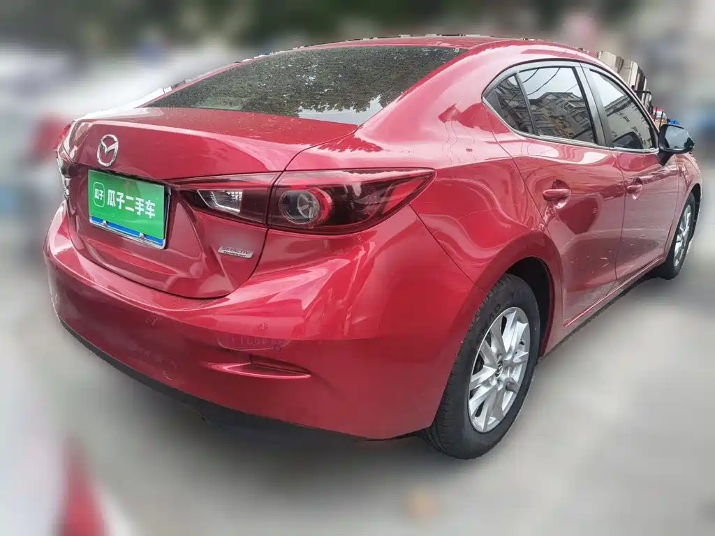 Фото 4 - Mazda Mazda 3