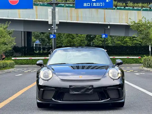 Porsche 911 2019