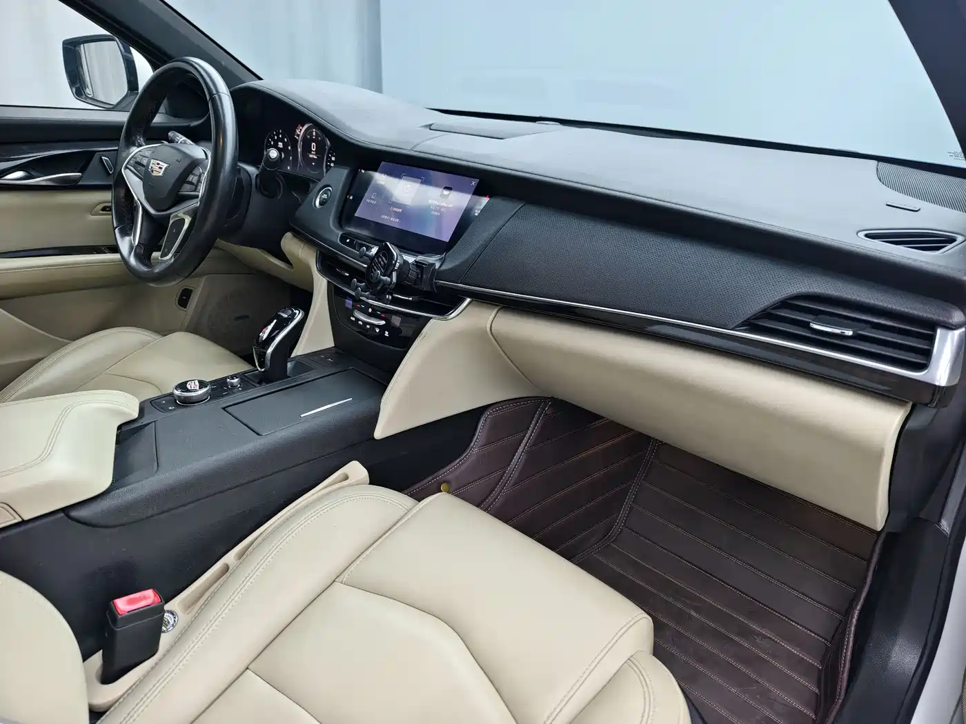 Cadillac CT6 2019 28T Fashion Model фото 14