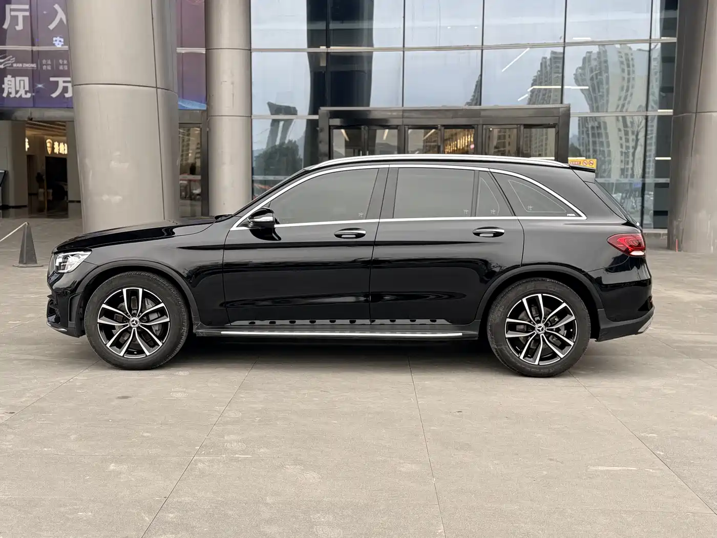 Mercedes-Benz GLC 2020 GLC 300 L 4MATIC Dynamic фото 4