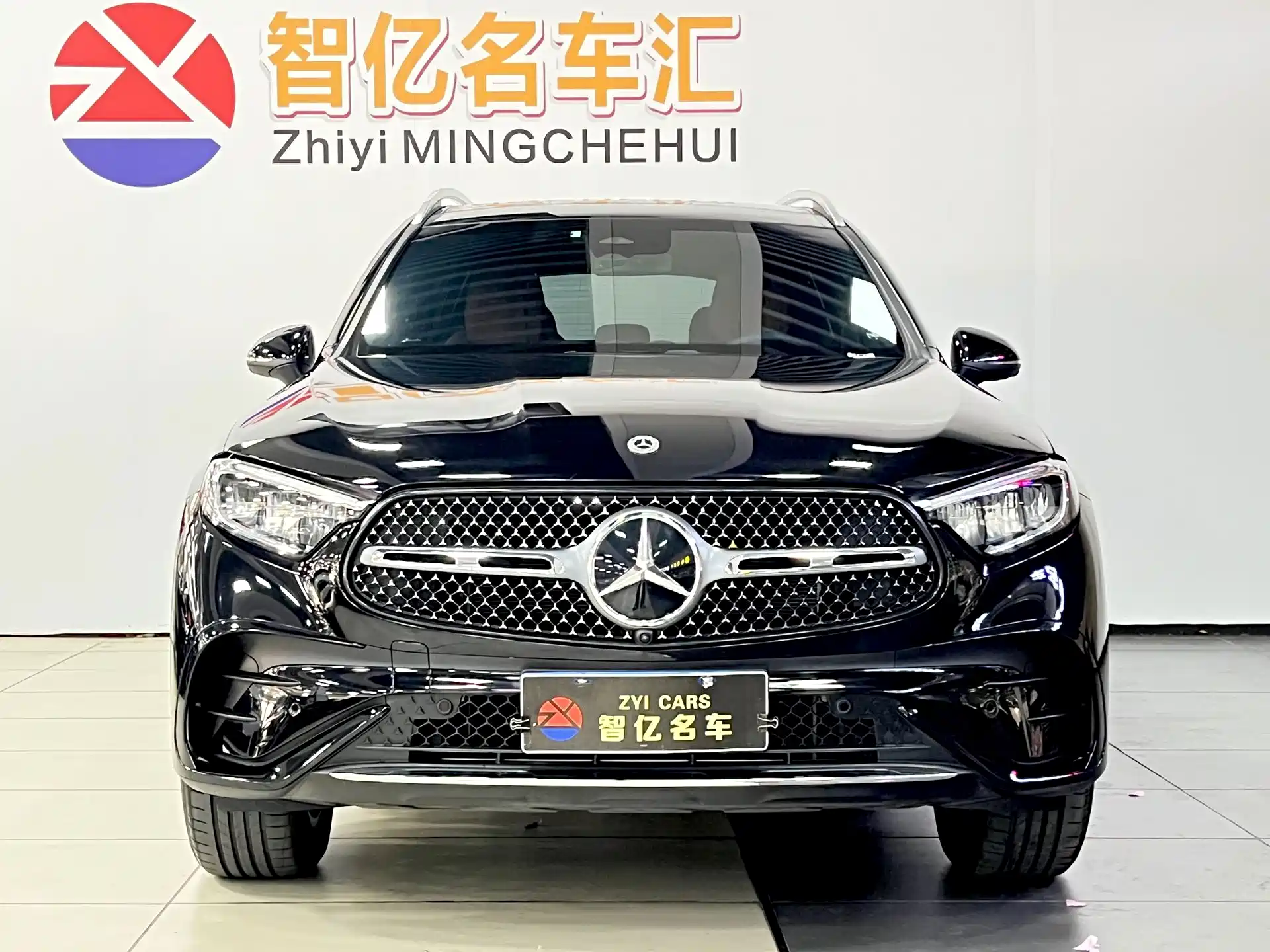 Фото 2 - Mercedes-Benz GLC