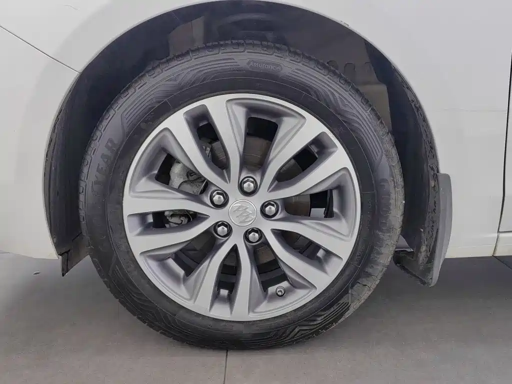 Фото 17 - Buick Excelle