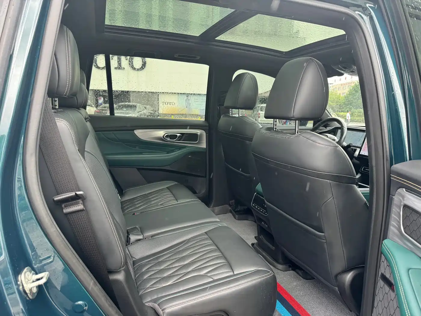 GAC Trumpchi Trumpchi GS8 2022 Pilot Series 2.0TGDI 2WD Luxury Smart Connect Edition (7-Seater) фото 8