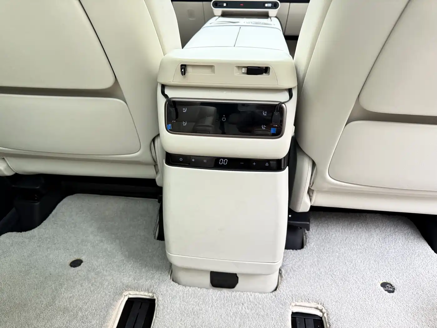 Li Auto MEGA 2025 2025 Model Home Family Special Edition