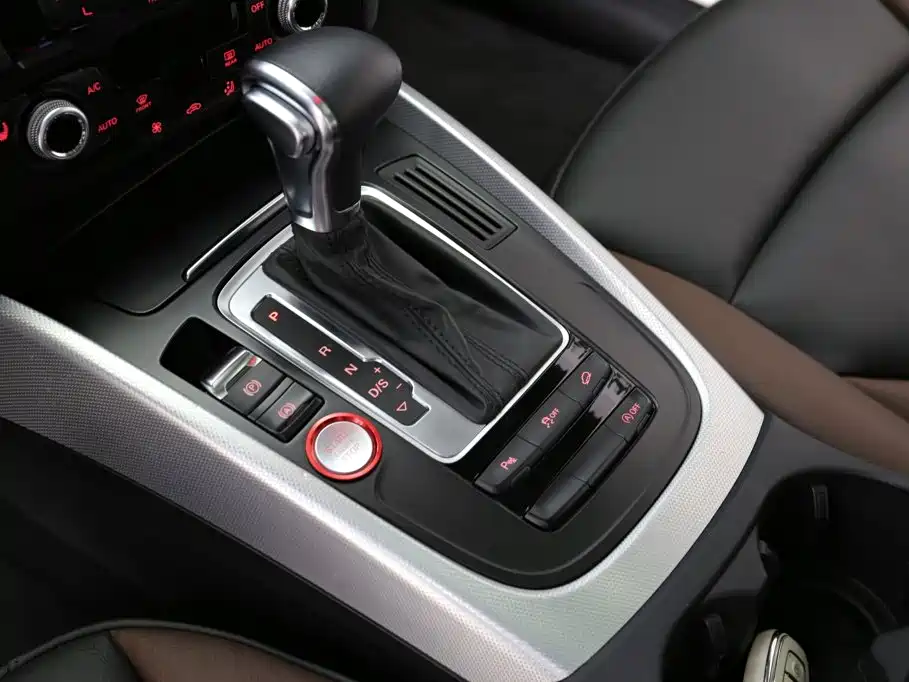 Audi Q5 2018 2018 Collector's Edition 40 TFSI Technology