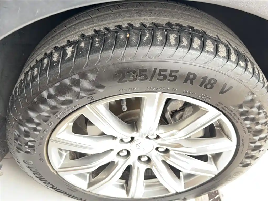 Cadillac XT4 2018 28T FWD Leading Edition фото 22