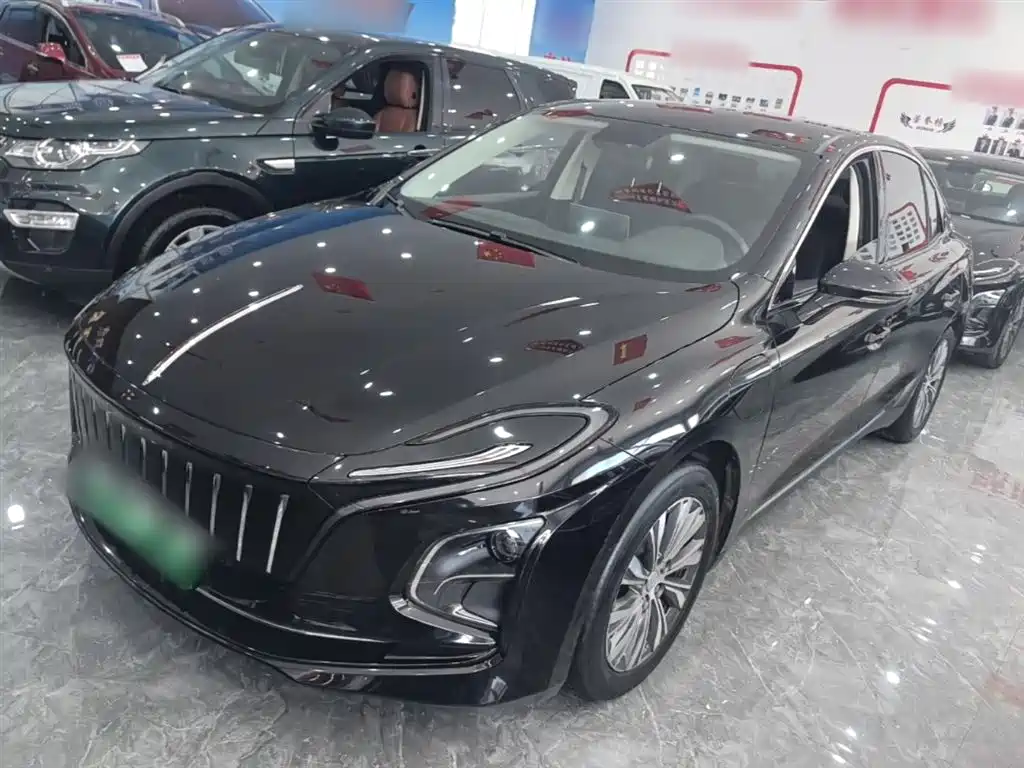 Hongqi E-QM5 2022 431km Charging Enjoyment Edition фото 2