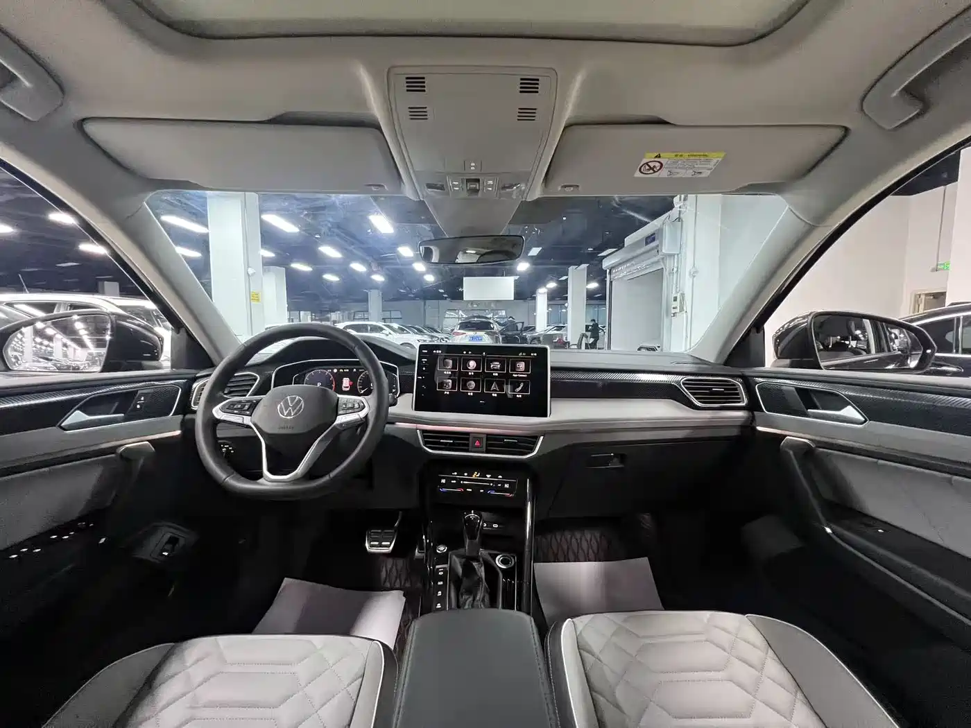 Volkswagen Tayron 2023 280TSI 2WD Luxury Plus Advanced Edition фото 26