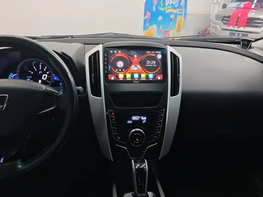 Luxgen U6 SUV 2016 2015 1.8T Innovation Upgrade