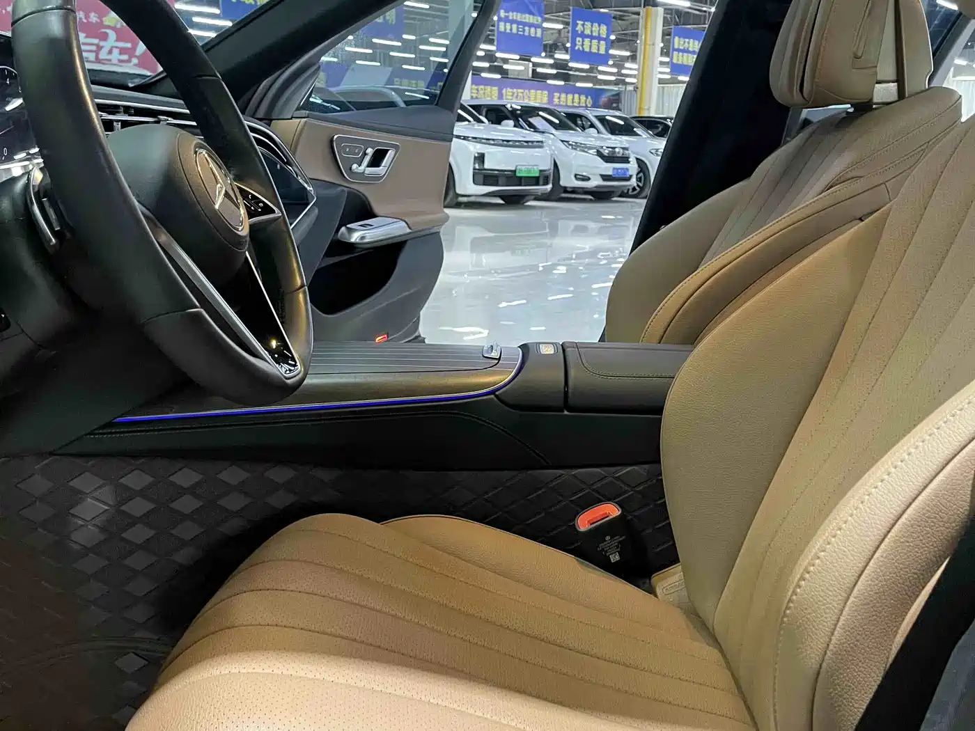Mercedes-Benz E-Class 2024 Model E 300 L Luxury фото 5
